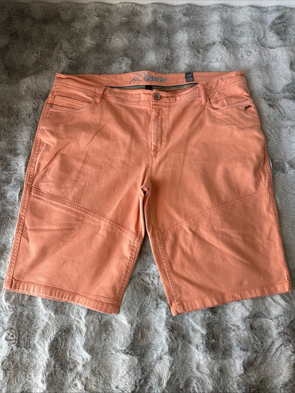 A.Tiziano Men's Salmon Flat-Front Shorts-0419